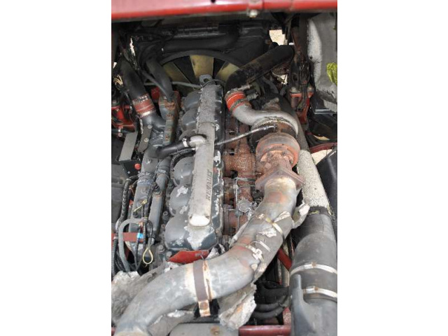 Двигатель RENAULT MAGNUM MACK 390 Z навесным оборудованием