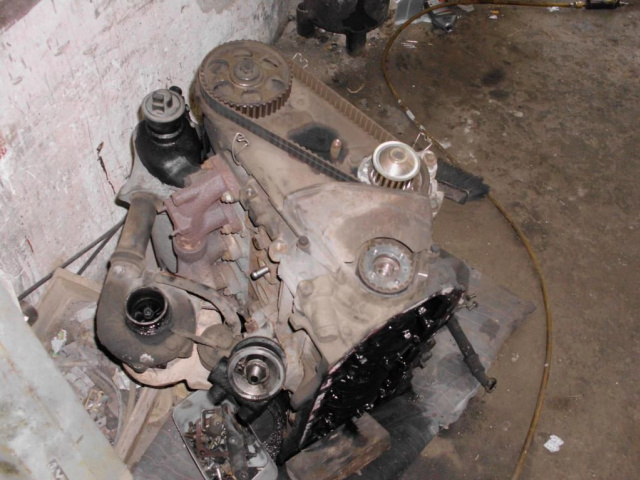Двигатель в сборе Volvo 940 2.4TD VW LT 28 35 55