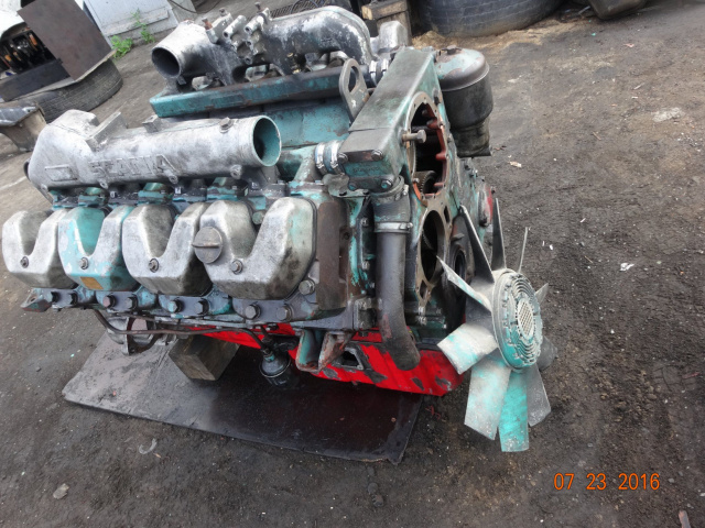 Двигатель Scania v8 143-142 на запчасти.2szt.