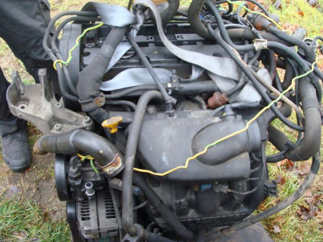 Двигатель 2.0 16v Citroen Evasion Peugeot 806 Fiat