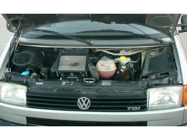 VW T4 TRANSPORTER 98г..двигатель 2.5TDI 102 KM гаранти...