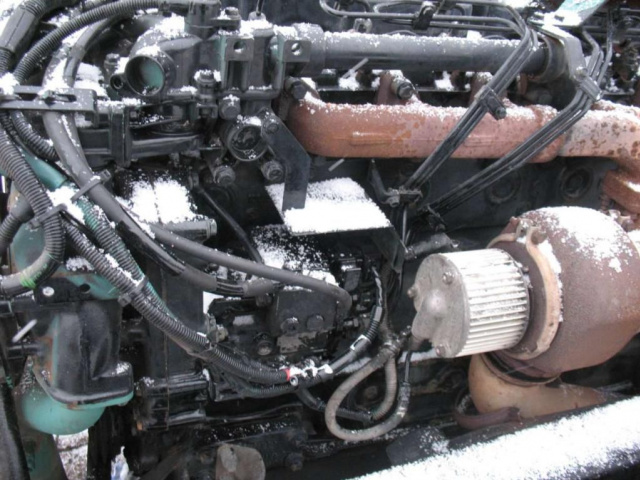 Двигатель в сборе Volvo FL 6 - 2000 год.