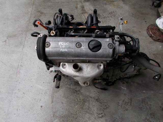 VW POLO IBIZA двигатель 1.0 AER