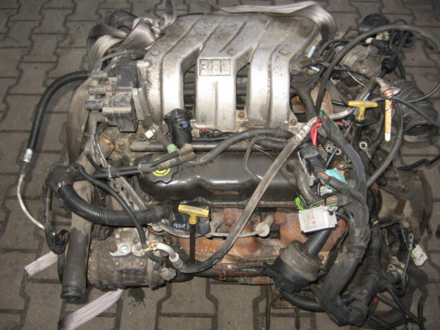 CHRYSLER VOYAGER 98г. 3.8 V6 двигатель