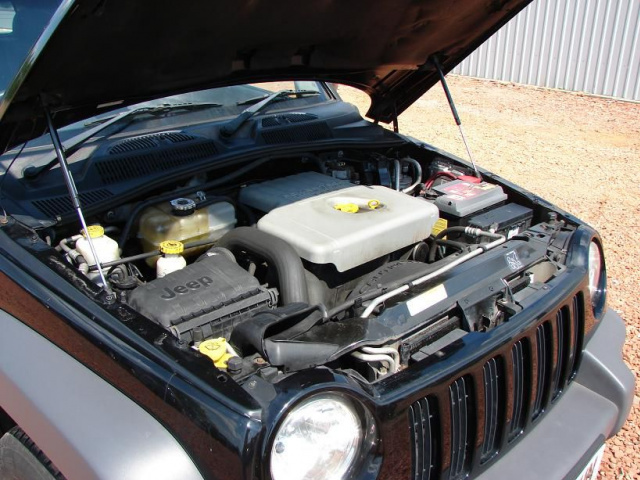 Двигатель в сборе - Jeep Cherokee Sport 2.5CRD