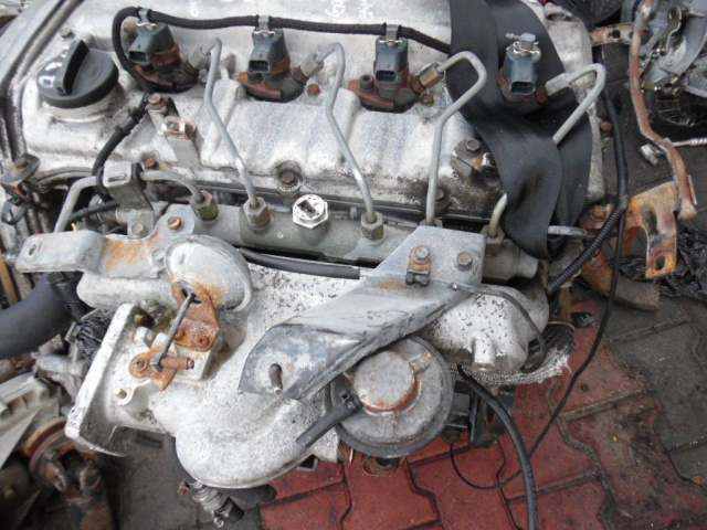 Двигатель Kia Sorento 2.5CRDI 03г..