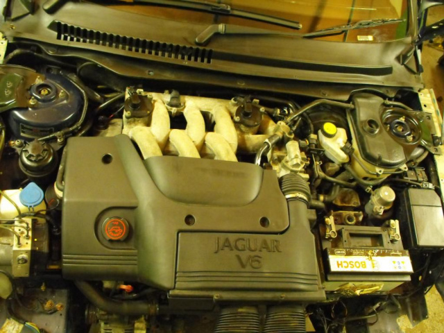 JAGUAR X-TYPE двигатель 2, 5 V6 W машине 2002г..KRAKOW