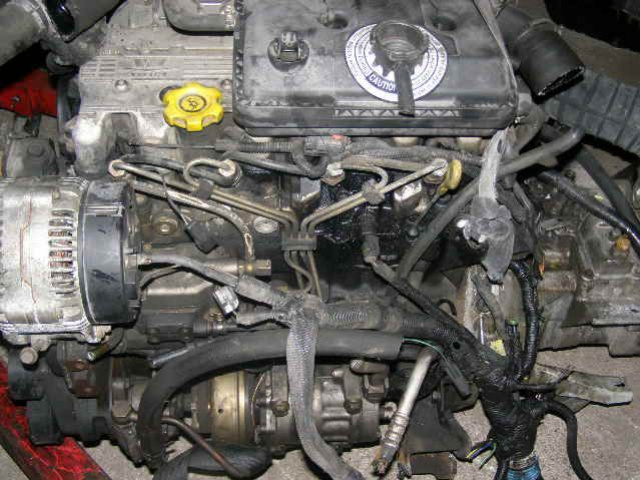 Двигатель CHRYSLER VOYAGER DODGE 2.5 TD 96-00r.