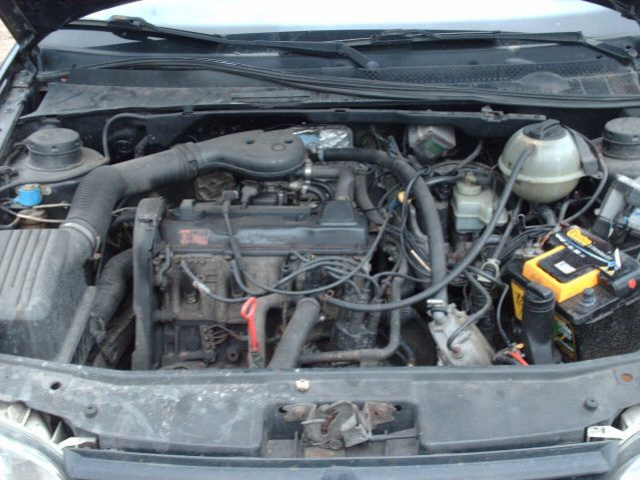 VW GOLF 3 двигатель 1, 8 KAT