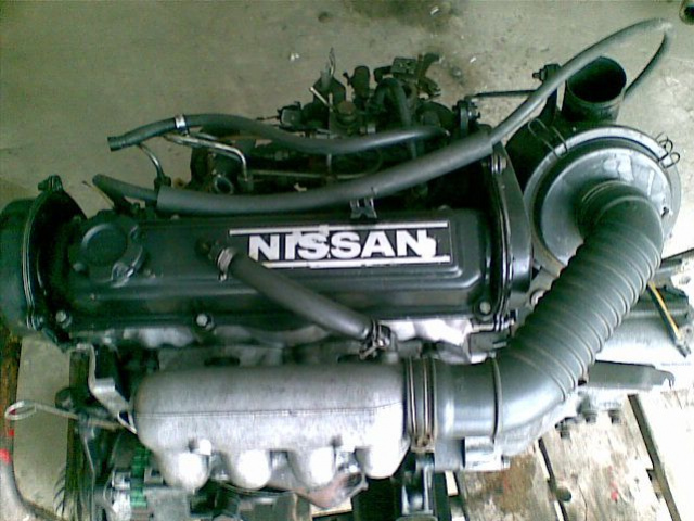 NISSAN SUNNY 1.7D двигатель в сборе + коробка передач