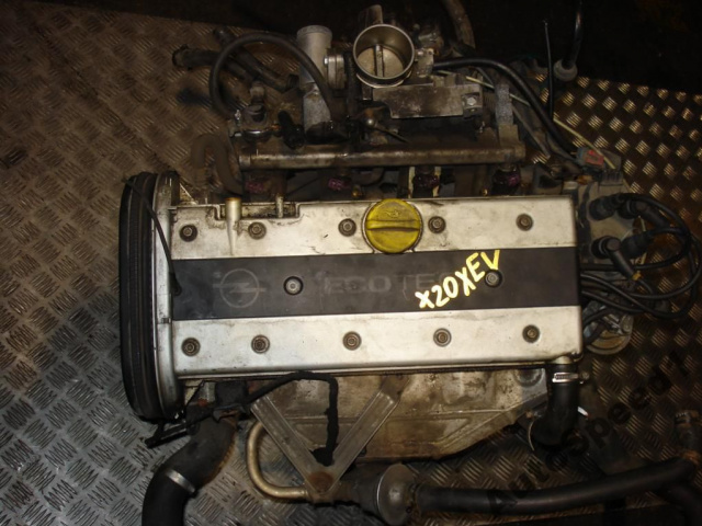 Двигатель OPEL VECTRA A B OMEGA 2.0 16V X20XEV