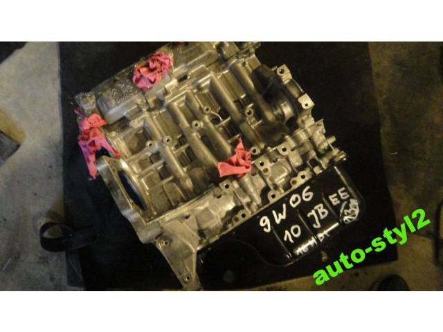 Двигатель PEUGEOT 308 CITROEN 1.6 E-HDI 2013 9W06 BEE