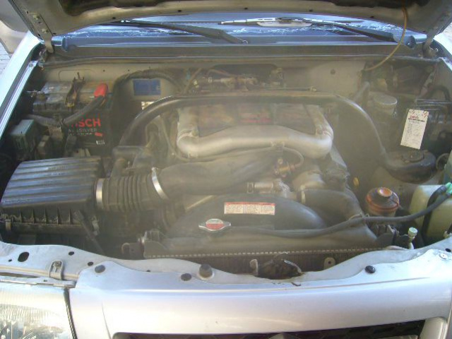 Suzuki Grand Vitara двигатель 2.5V6 99г.