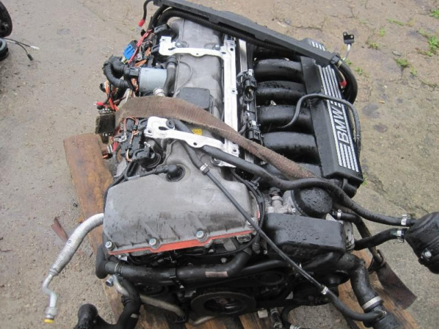 Двигатель BMW 2.5 бензин 325i N52 E90 E91 E92 E93