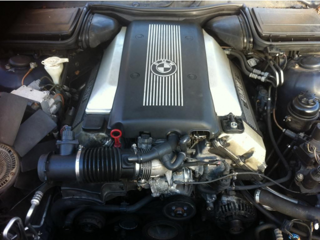 BMW E39 двигатель 3, 5 V8 M60B35 бензин Radom