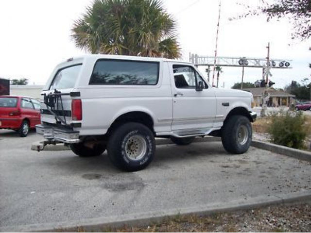 1994 FORD BRONCO 4X4 LIFTED ON 35s