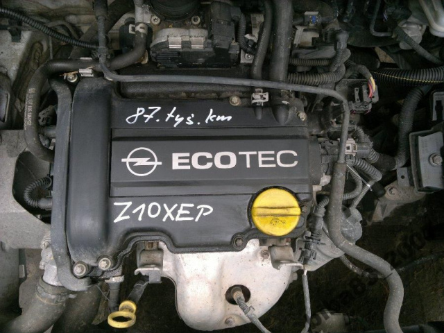 Opel Corsa D C Agila 1.0 12V Z10XEP двигатель