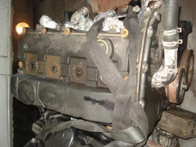 Двигатель FORD TRANSIT 2.4TDI 125 л.с. 2004 голый без навесного оборудования
