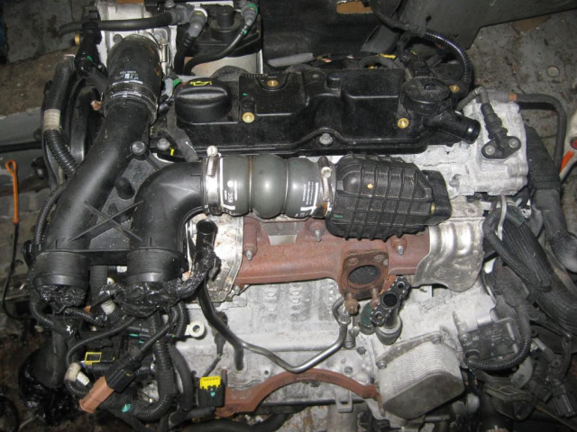 Двигатель CITROEN C3 PICASSO 1.6 EHDI 2012 9H06 32 TY