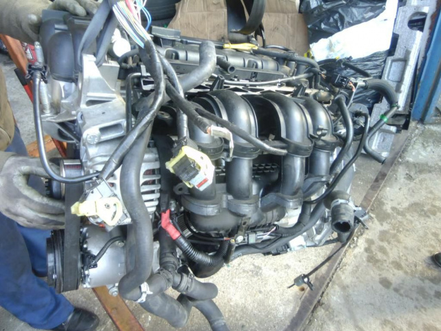 FORD B-MAX FIESTA MK7 двигатель в сборе 1.6 бензин