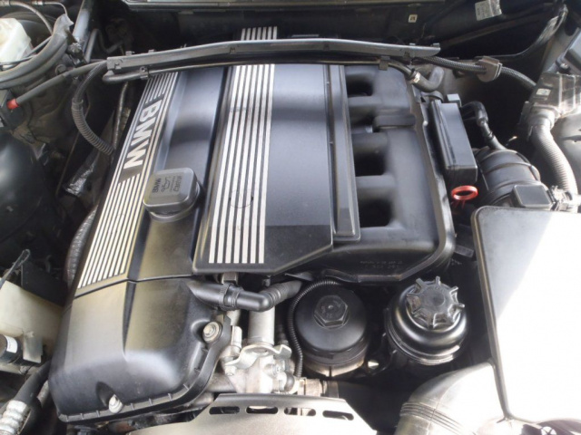 Двигатель BMW E46 330I M54B30 231 л.с. еще W машине