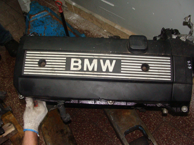 BMW E39 2.5 B двигатель