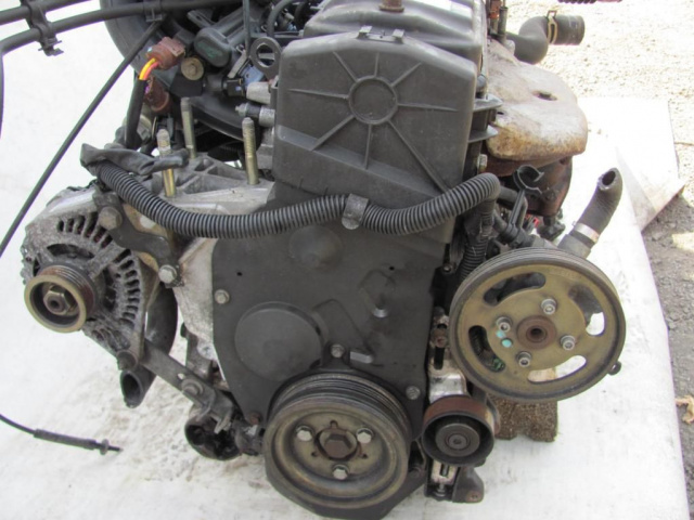 Двигатель в сборе 1.6 8V NFZ 90 л.с. PEUGEOT 306 97г.