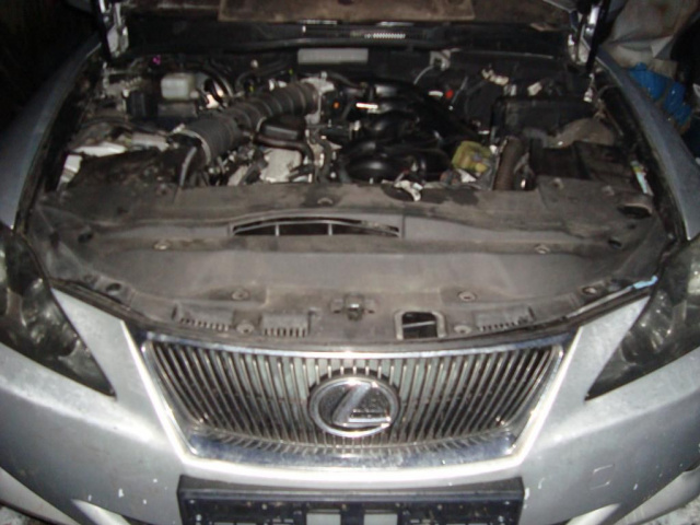 Lexus is250 двигатель z ksiazkom serwisowa