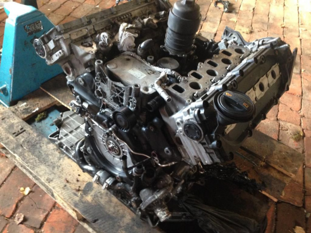 Двигатель AUDI A8 D3 Q7 4.2TDI 326KM BVN