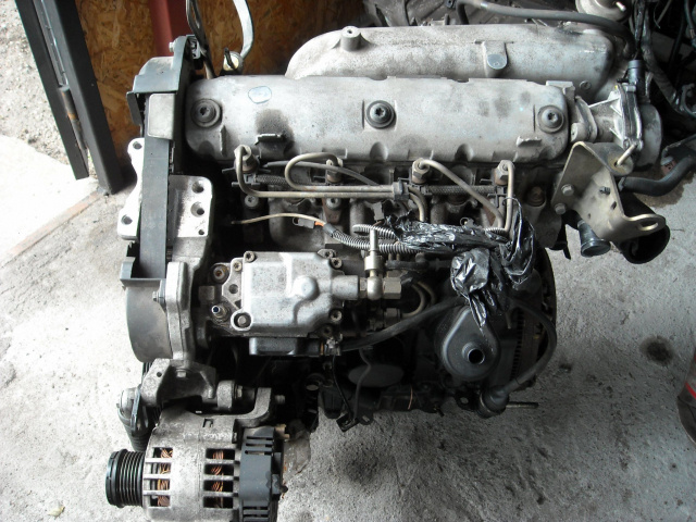RENAULT MEGANE SCEIC двигатель 1.9 DTI F8T