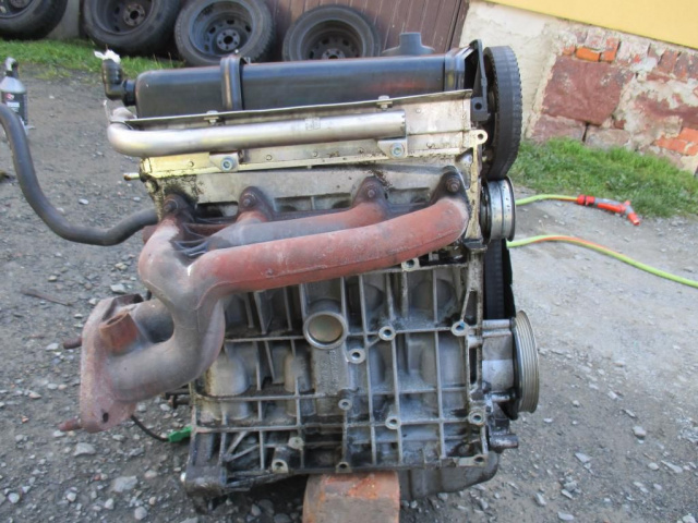 Двигатель Z GLOWICA VW PASSAT B5 1, 6 06B103019B