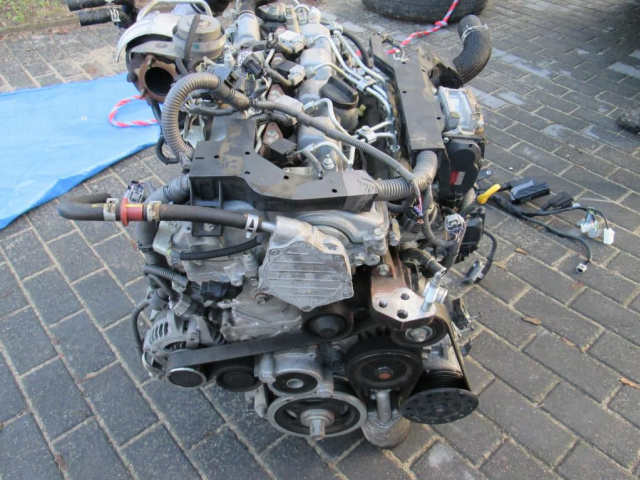 Двигатель в сборе TOYOTA RAV 4 T25 2.2 D-CAT 2AD