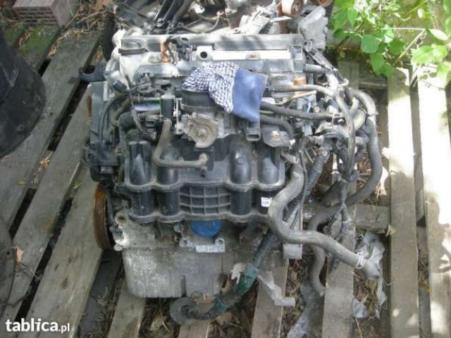 Двигатель HONDA CIVIC gen.7 VII D16v1 1.6 16v 01-05 !