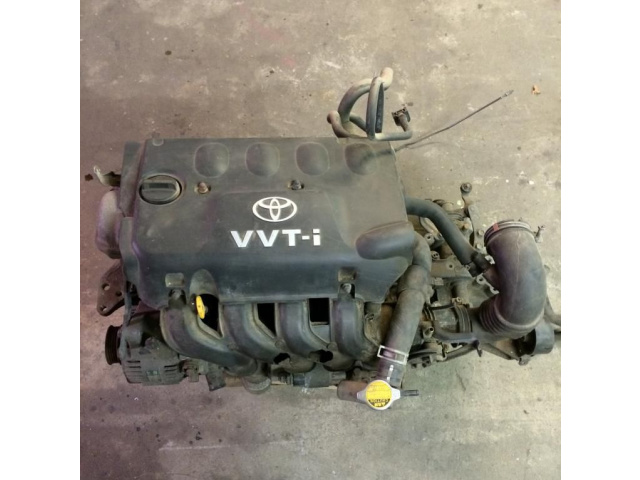 Двигатель + srzynia biegow 1, 5 vvti Toyota Yaris