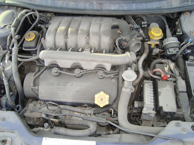 DODGE STRATUS двигатель в сборе бензин
