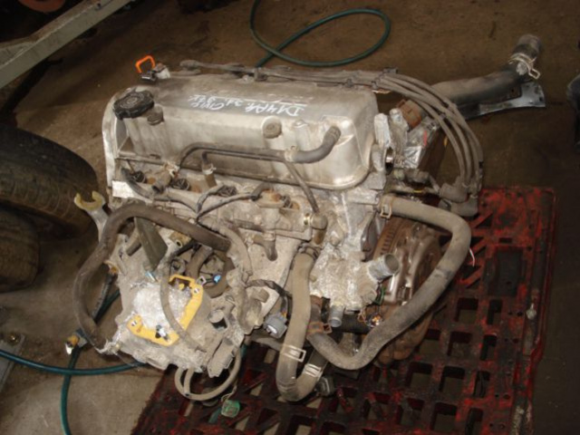 HONDA CIVIC 1997 год двигатель D14A4