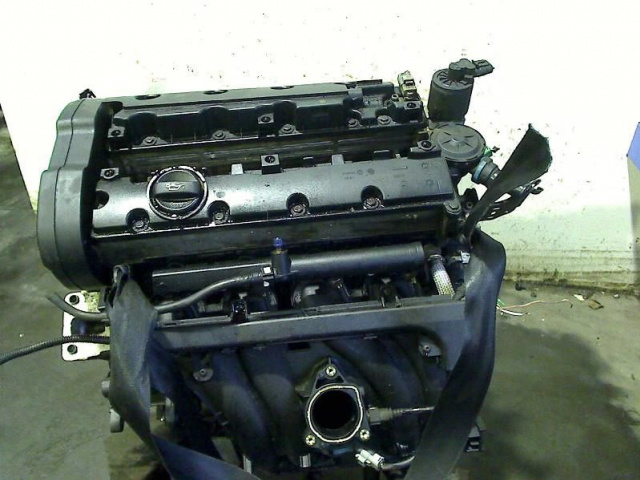 Двигатель без навесного оборудования EW10 Citroen C5 2.0 16v 01-04r