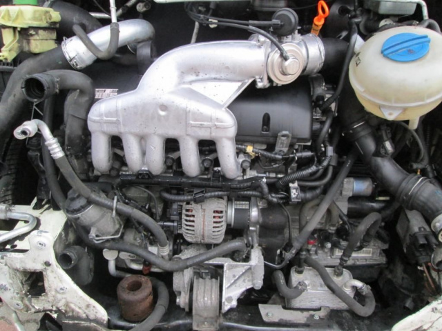 VW TRANSPORTER T5 двигатель 2.5TDI BNZ 131KM 2007г.