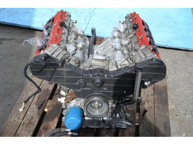 Двигатель MASERATI 3200 GT V8 4AC 98-01 AM585 без навесного оборудования