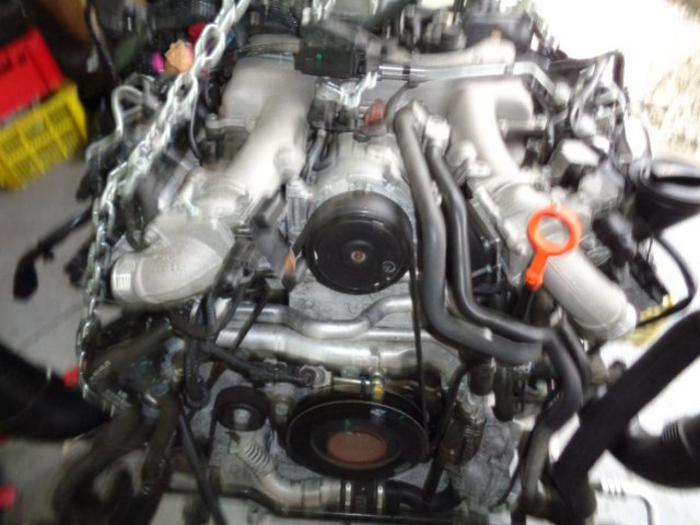 AUDI Q7 A8 TOUAREG двигатель 4.2TDI CCF в сборе !!
