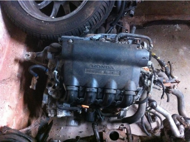Двигатель HONDA JAZZ 1.4 бензин 2004r 72tys km пробег