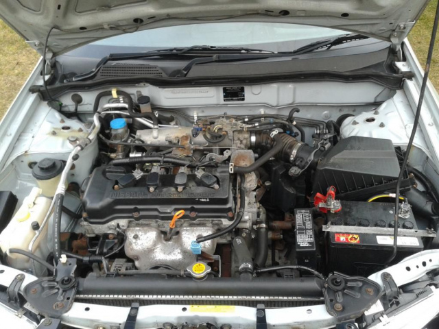 Nissan Almera N16 1.5 16V двигатель w машине - 140tys