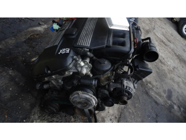 Двигатель M52 BMW E39 523i 2000r.