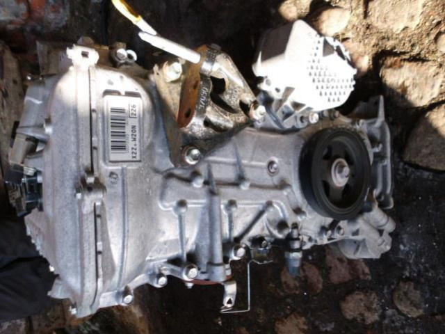 Двигатель TOYOTA PRIUS 09-12 1.8 HYBRID 20 тыс km 2ZR