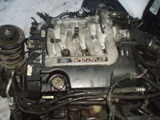 Ford Mondeo MK I двигатель 2.5 V6 в сборе.
