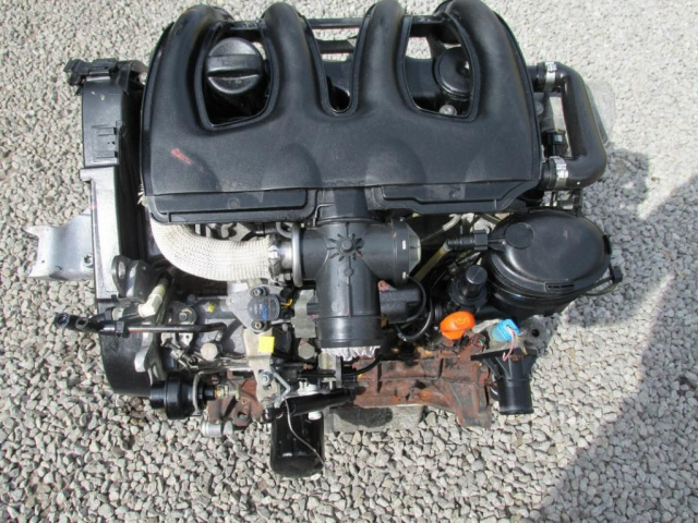 Двигатель CITROEN XSARA 1.9 D DW8 в сборе 120 тыс.