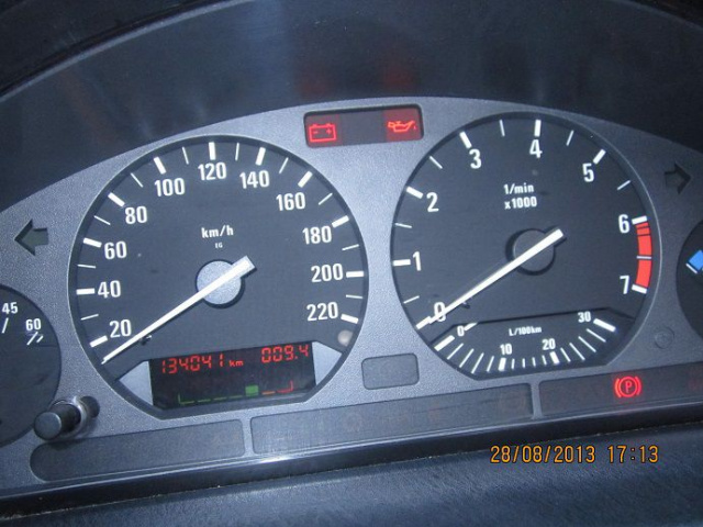 BMW E36 318i двигатель 318 is 130 000 km Ks serwisowa