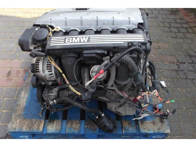 Двигатель BMW E60 E90 523i 2.5i N52 в сборе