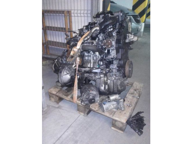 Двигатель Z навесным оборудованием PEUGEOT 2013г. 1.6 HDI 90 л.с.
