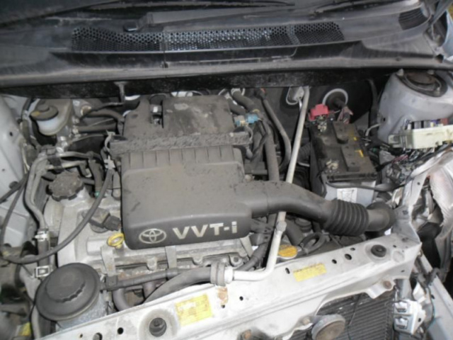 TOYOTA YARIS I 99-05 двигатель 1.0 VVT-i